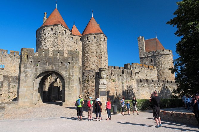 Toulouse : Carcassonne Day Trip by Coach with audio guides - Arriving at the Porte Narbonnaise
