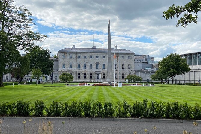 Turtle Bunbury's Dublin: A Self-Guided Audio Tour from a Celebrated Author - Bunbury’s storytelling gives the tour its personality