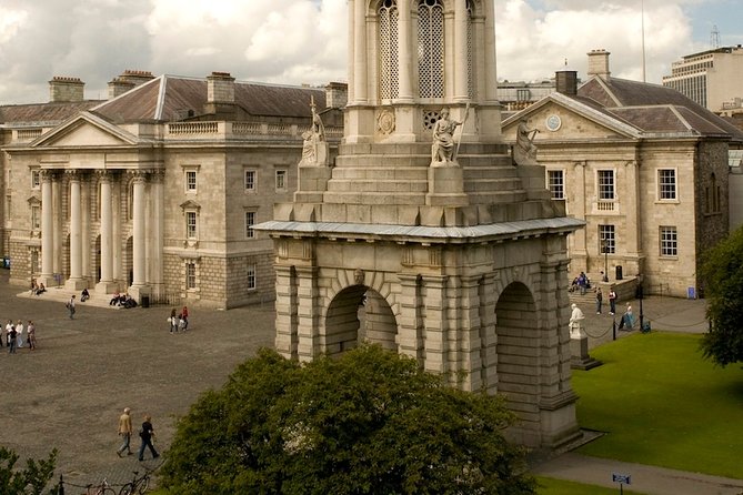 Turtle Bunbury's Dublin: A Self-Guided Audio Tour from a Celebrated Author - Government, museums, and the political heart of Ireland