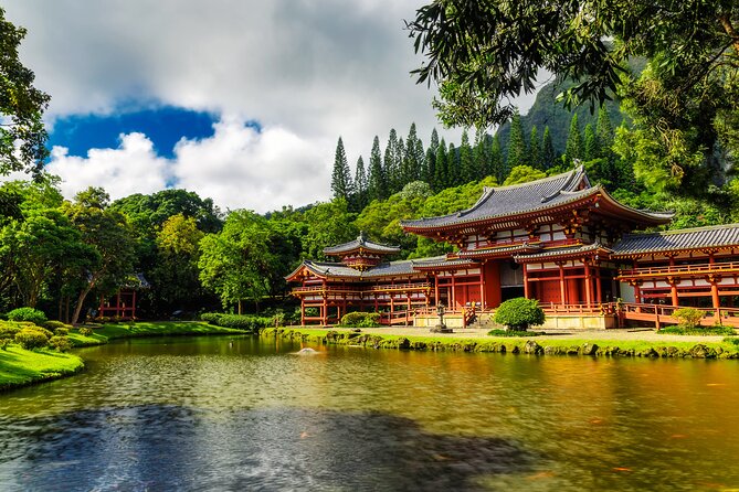 Ultimate Hawaii Road Trip: 4-Island Self-Guided Audio Tours - Kauai: two routes and an independent island spirit