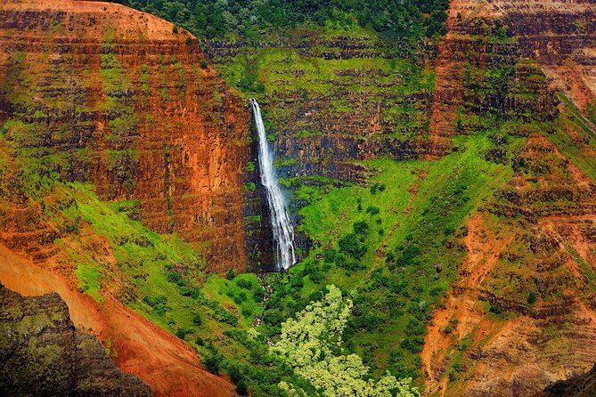Ultimate Self-Guided Audio Driving Tour of Kauai (Na Pali, Waimea), Hawaii - Hanapepe, the fort, and the red dirt country