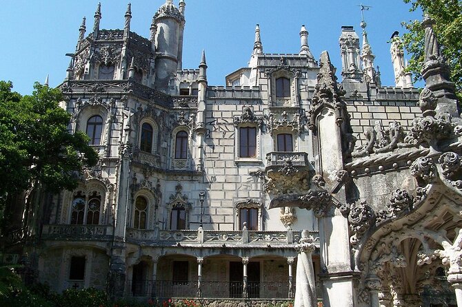 Unforgettable Sintra Tour E-CAR GPS audio-guided route that informs and entertains! - Making room for lunch and the coast