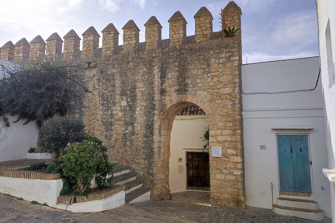 Vejer de la Frontera: The White Pearl of Andalusia Audio Guide - An 18th-century tower and the Mayorazgo estate