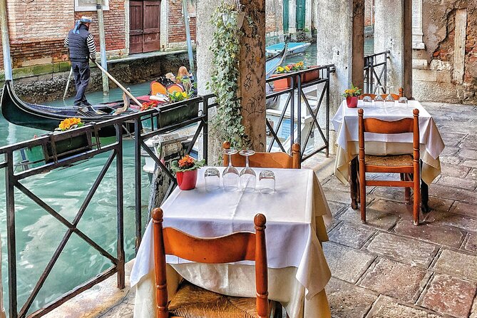 Venezia Walking Tour with Audio and Written Guide by a Local - Piazza San Marco and the heart of Venice