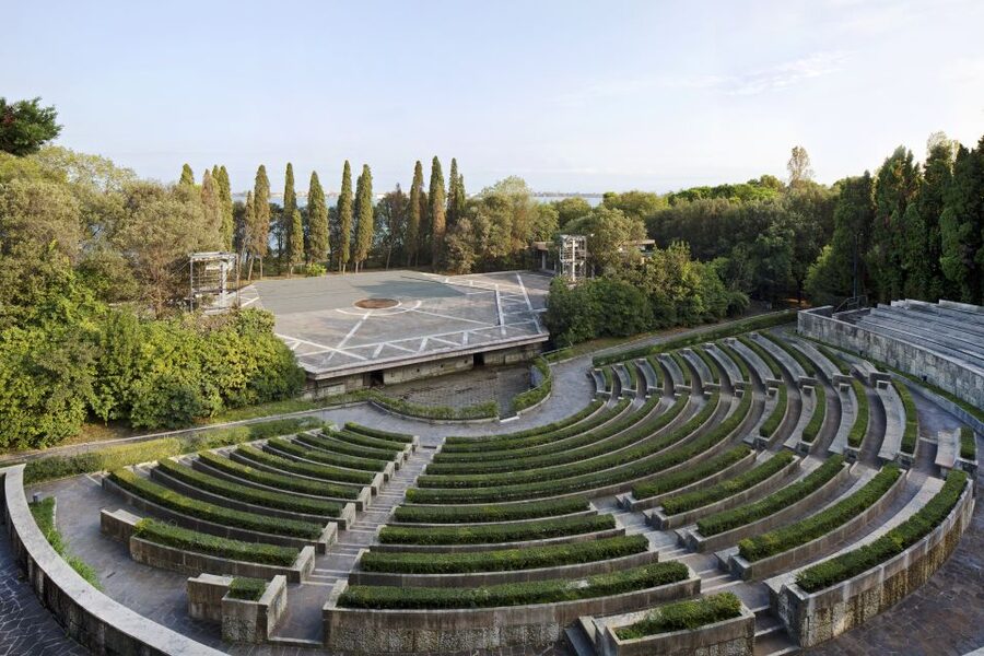 Venice: Explore San Giorgio Island with Ticket & Audio Guide - The Vatican Chapels and the Foundation’s Wood