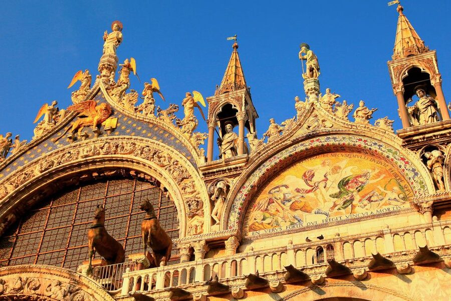 Venice: St. Mark Basilica Ticket, Audioguide+History Gallery - Arriving at the Venice Tours office near St. Mark’s Square