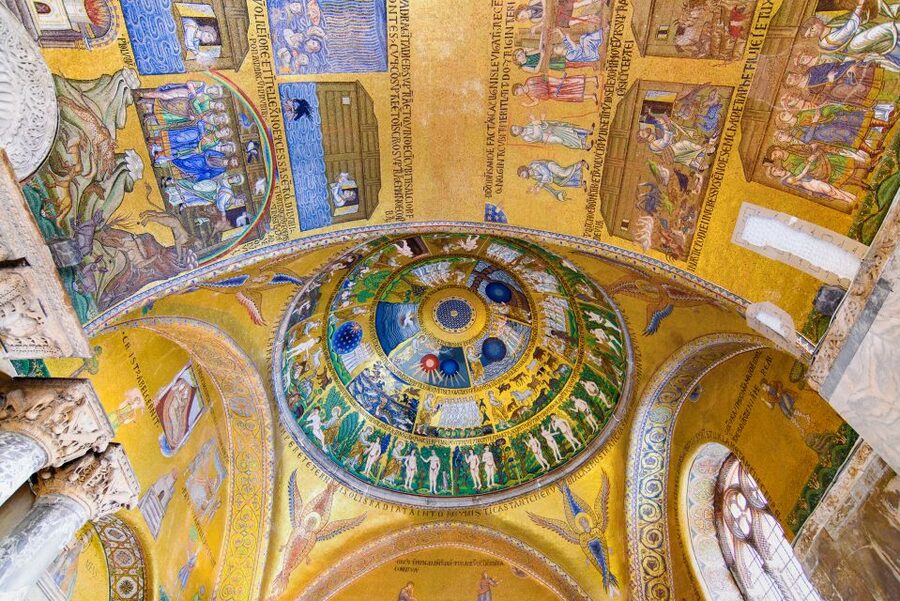 Venice: St. Mark Basilica Ticket, Audioguide+History Gallery - The live guides and what they add