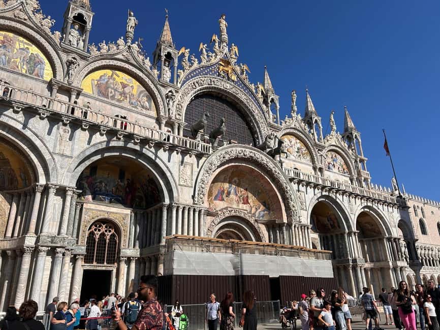 Venice: St Mark's Basilica Entry Ticket with Audio Guide App - How the audio guide works in practice