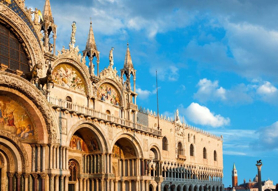 Venice: St. Mark's Basilica Priority Ticket and Audio Guide - The first view inside: gold, marble, and pattern