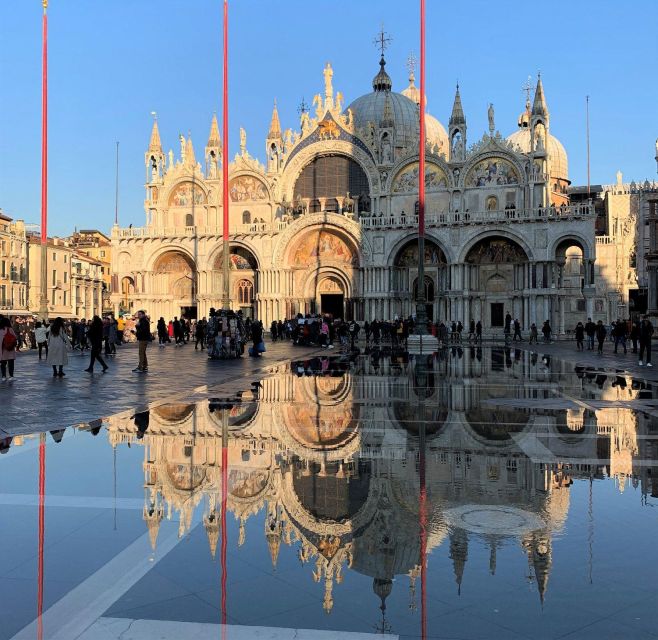 Venice: St. Mark's Basilica Skip-the-Line Entry & Audioguide - Meeting the coordinator at the Clock Tower