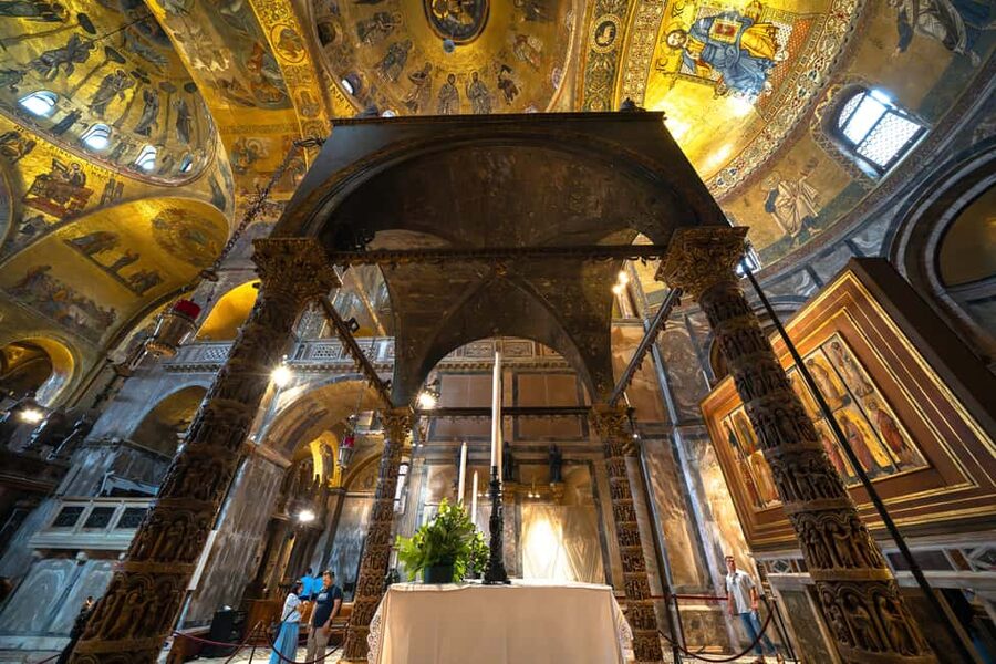 Venice: St. Mark’s Basilica Skip-the-Line Ticket & Audio App - Dress, bags, and practical restrictions