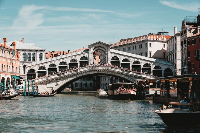 Venice Walking Tour with Audioguide on Your Smartphone - Ca’ d’Oro and San Cassiano