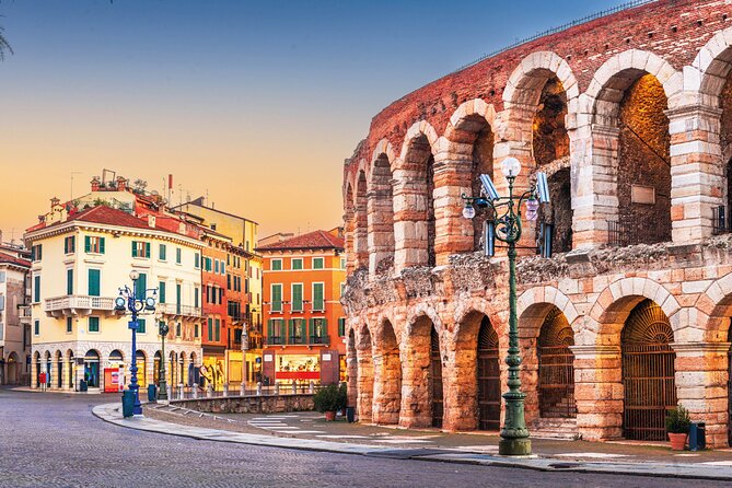 Verona Walking Tour with Audio and Written Guide by a Local - Castelvecchio Bridge and Museum: a strong opening