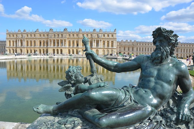 Versailles Domain Audio Guided Half Day Tour from Paris - Making the audio app work