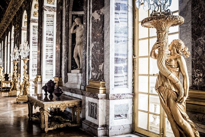 Versailles Palace Museum with Audio guide - Paintings, sculptures, and the palace collection