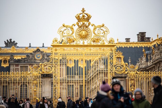 Versailles Palace Museum with Audio guide - Handling the audio guide wisely