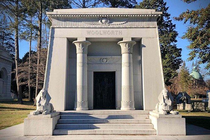 Woodlawn Cemetery: A Self-Guided Audio Tour of Gilded Age Art and Architecture - Starting at Woodlawn Conservancy