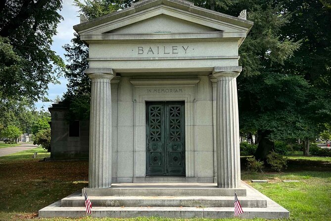 Woodlawn Cemetery: A Self-Guided Audio Tour of Gilded Age Art and Architecture - Anna Bliss and the Titanic Memorial