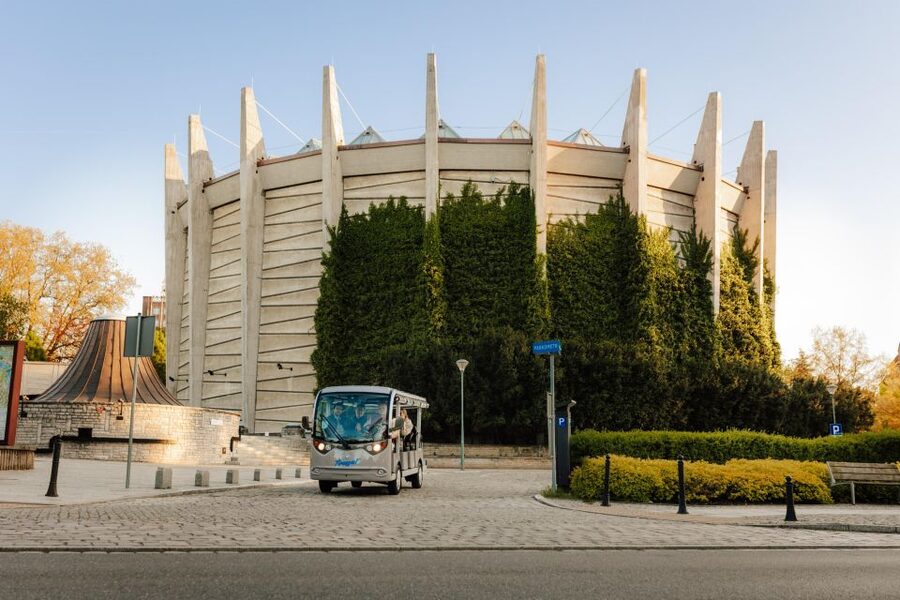 Wroclaw: E-Car Tour and Audio Guide - Why This Tour Works on Your First Day