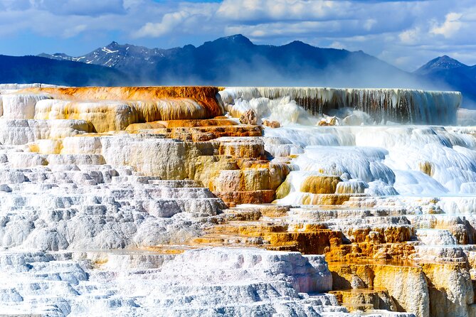 Yellowstone National Park Self-Guided Driving Audio Tour - Dunraven Pass, Canyon Village, and Hayden Valley