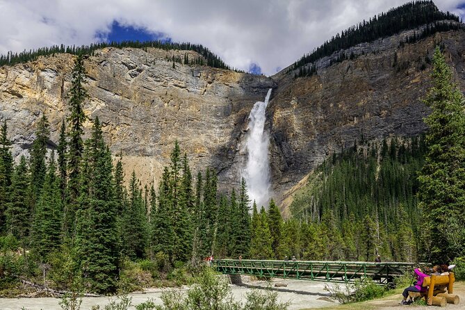 Yoho National Park Self-Guided Driving Audio Tour - Lower Spiral Tunnel Viewpoint explains a railway problem