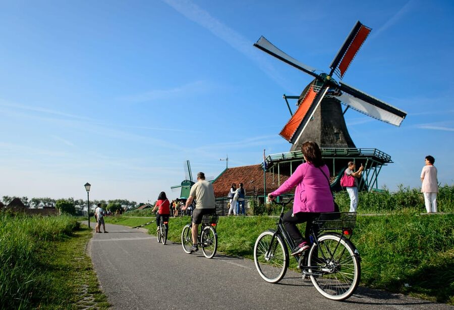 Zaanse Schans: Windmill & Museum Entry Ticket w/ Audio Guide - The World of Windmills Museum